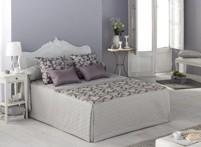 EDREDON CON VOLANTE VERSALLES