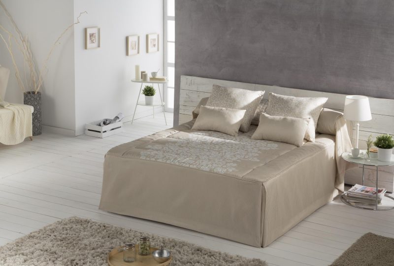 EDREDON CON VOLANTE BELLA